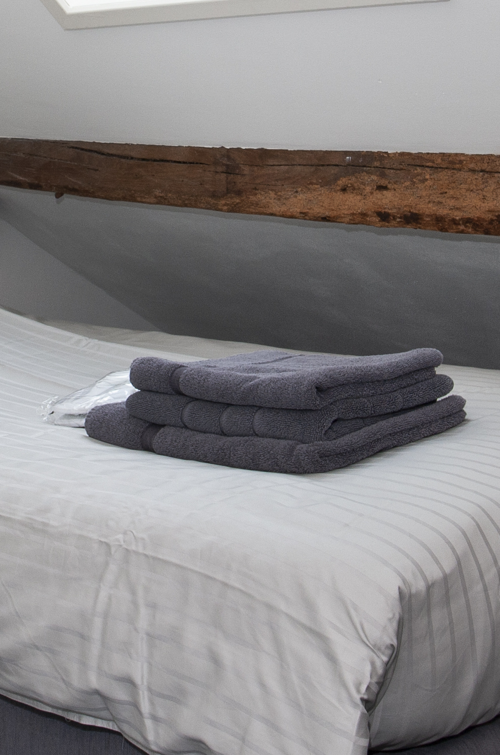 Handdoeken op bed